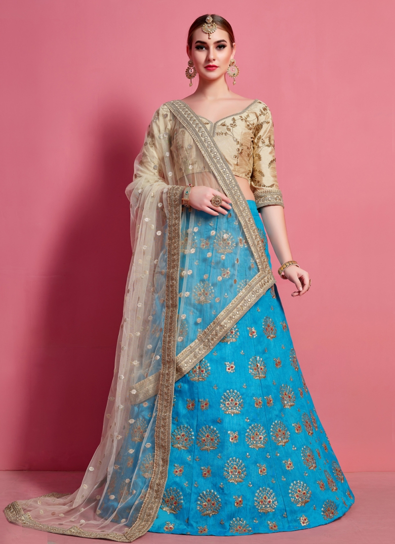 Getting Married In The Night? Here Are The Prettiest Lehenga Colors For You  To Try! | Engagement lehenga, Light blue lehenga, Lehenga