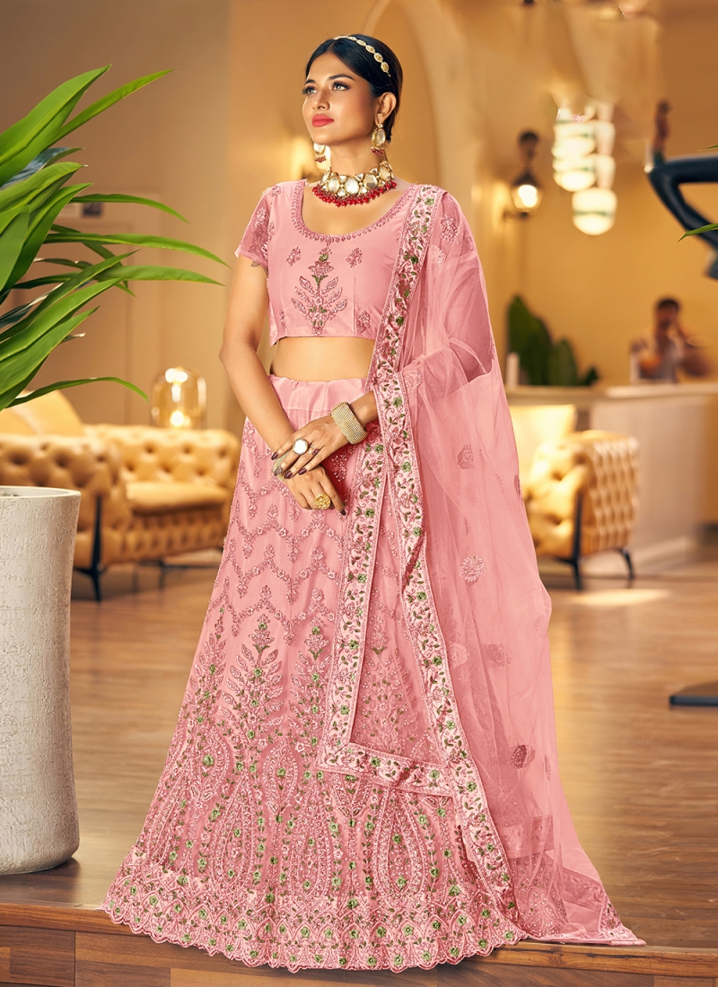 Navratri 2023: 7 Bollywood stars' glamorous lehenga choli designs you MUST  check out - Masala