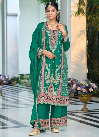 Compelling Trendy Salwar Kameez For Festival