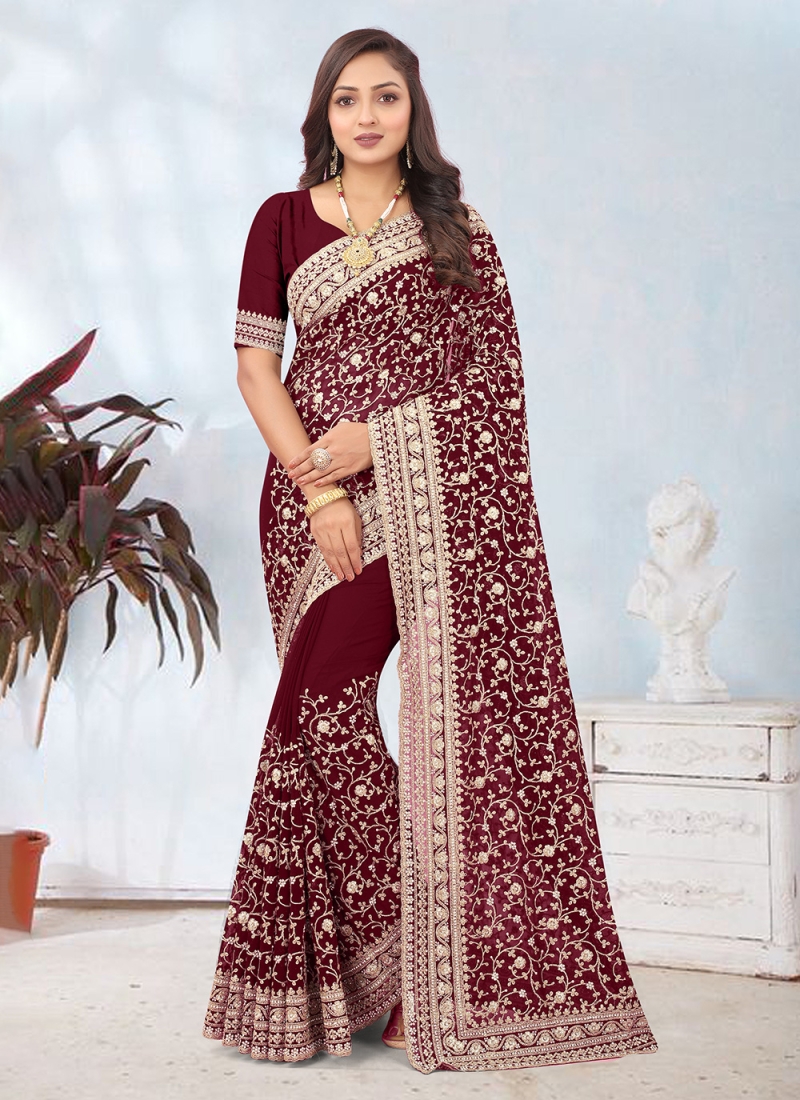 Distinctive Trendy Saree For Party