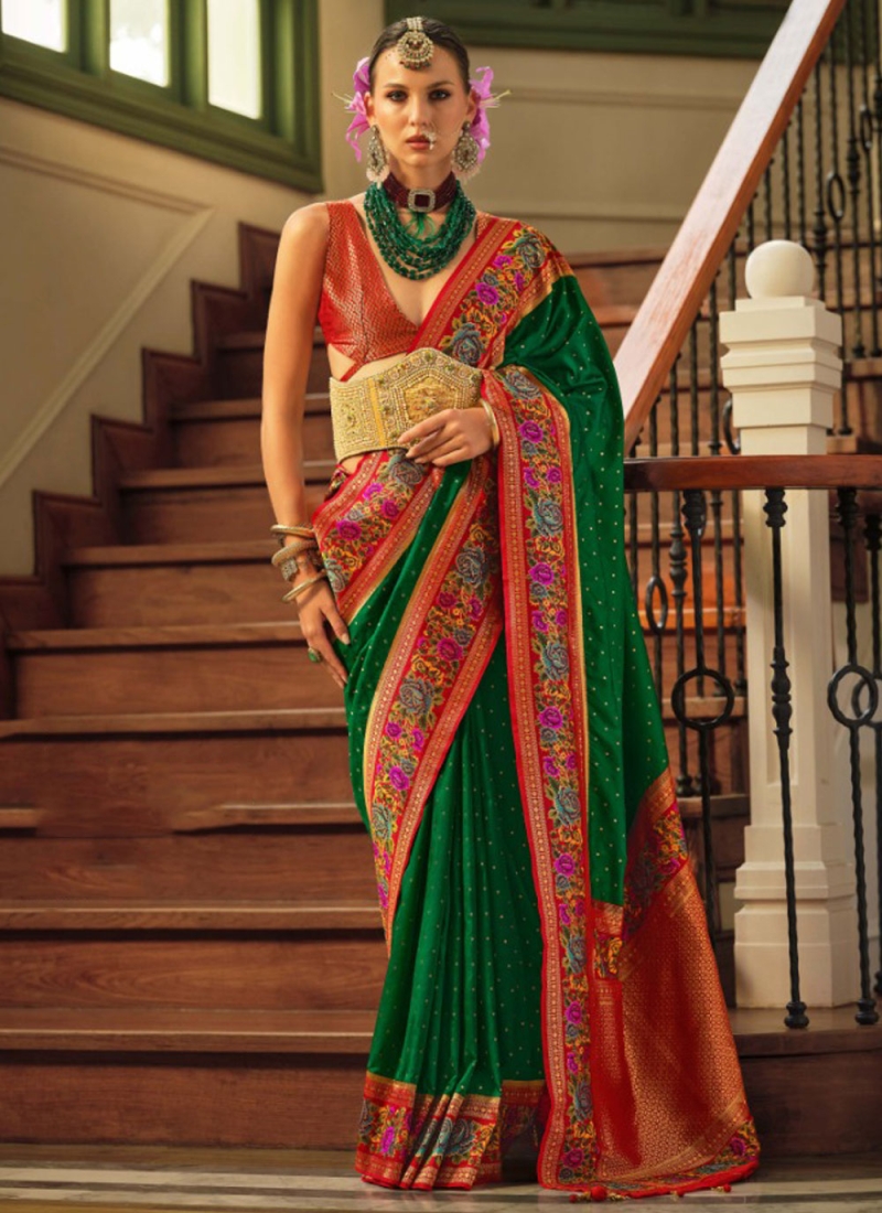 Extraordinary Border Party Designer Saree