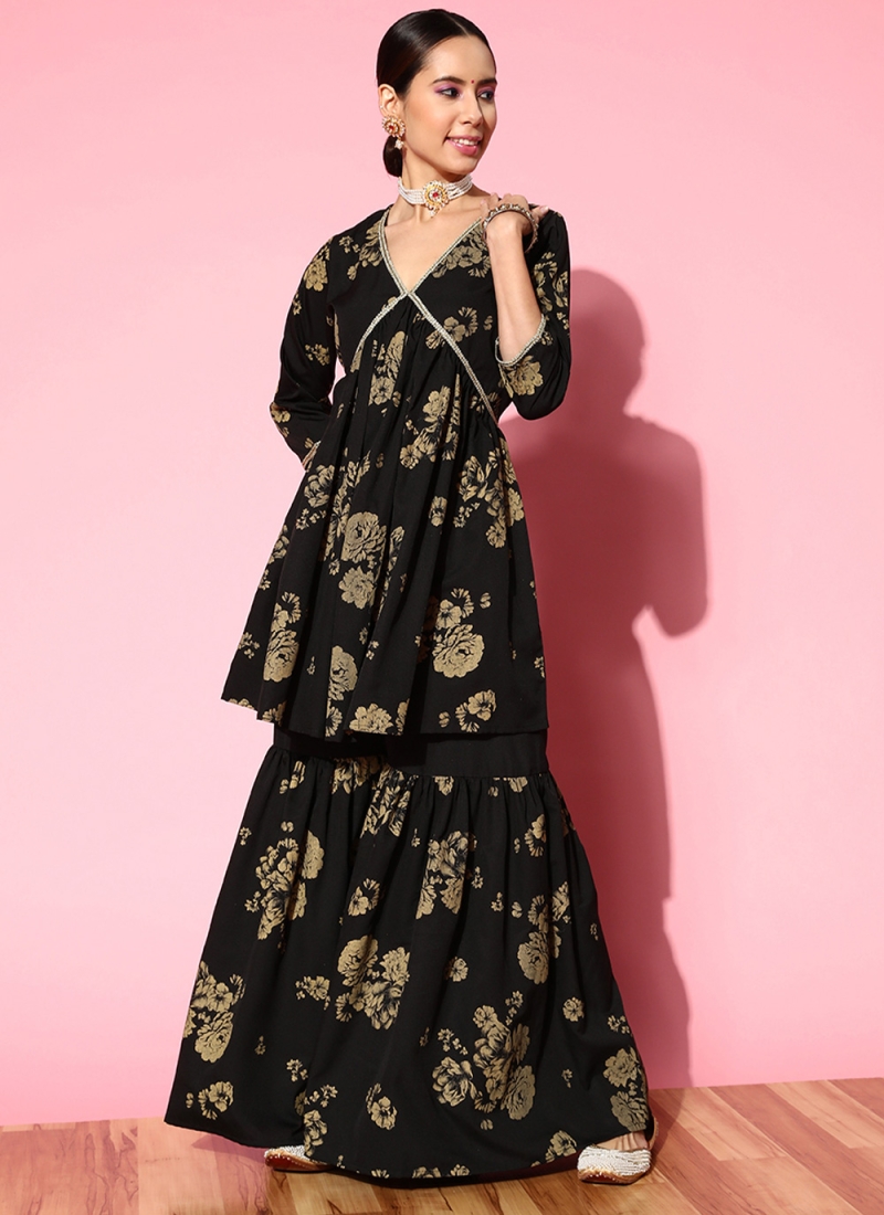 Gleaming Black Printed Crepe Silk Casual Kurti