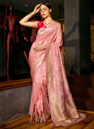 Glorious Saree For Party
