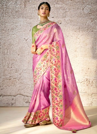 Lavish Banarasi Silk Lavender Traditional Saree