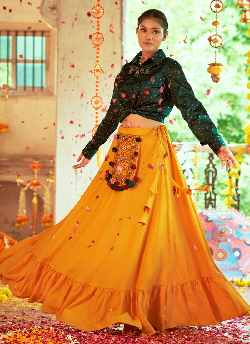 Crop Top Lehenga - Buy Latest Collection of Crop Top Lehenga for Women  online 2024