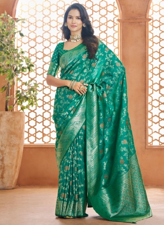 Savory Banarasi Silk Classic Saree