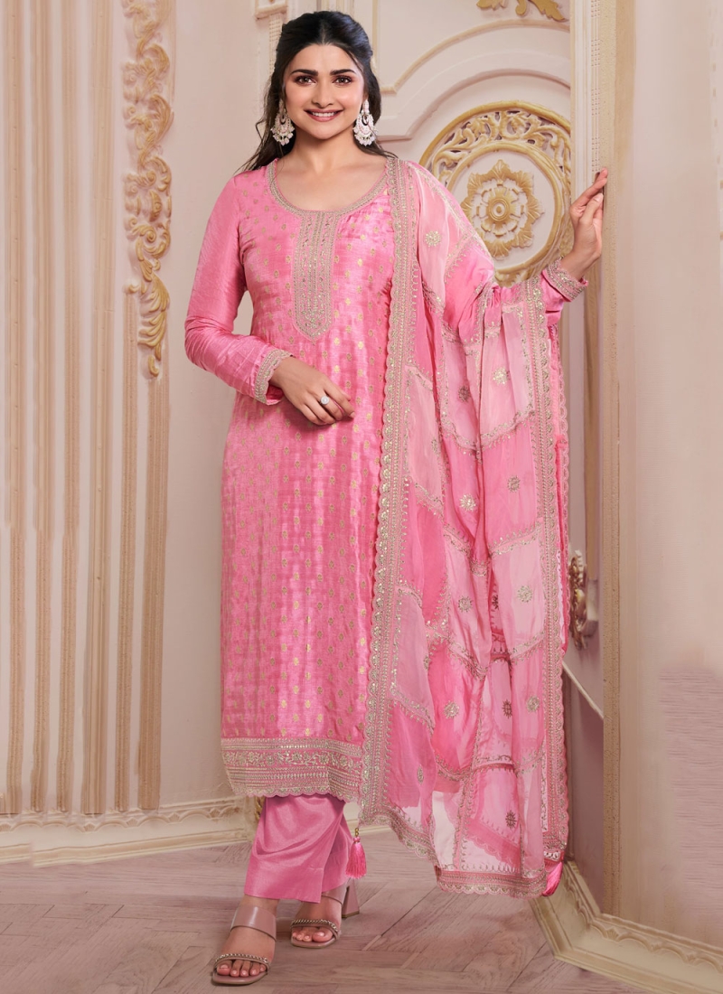 Simplistic Trendy Salwar Kameez For Festival